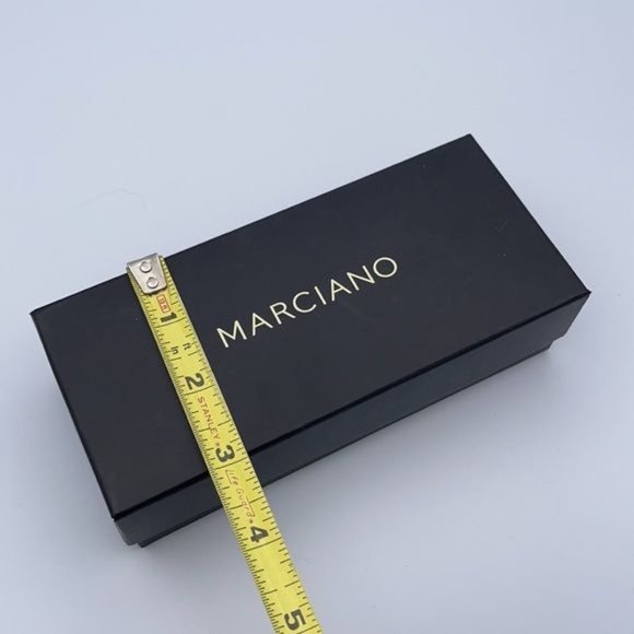 Marciano Black Eye glass Box - Picture 5 of 5